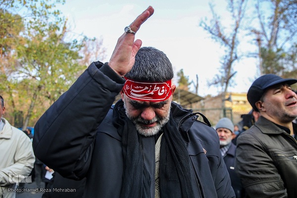 شمیم عطر یاس در تهران وزیدن گرفت