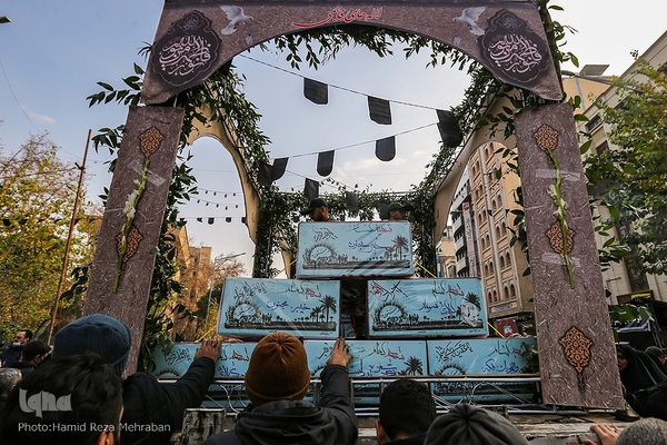 شمیم عطر یاس در تهران وزیدن گرفت