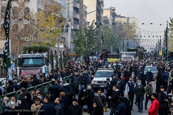 شمیم عطر یاس در تهران وزیدن گرفت