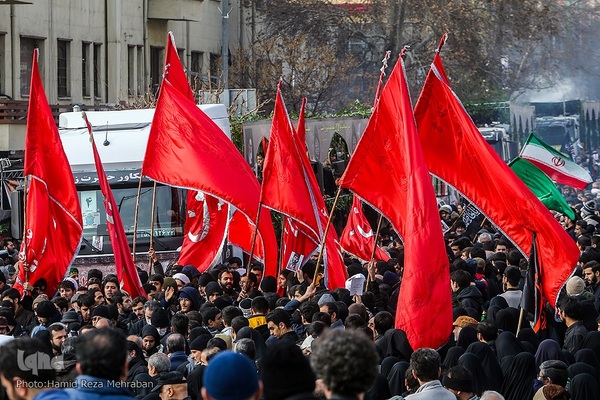 شمیم عطر یاس در تهران وزیدن گرفت