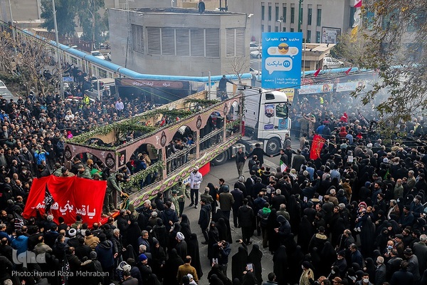 شمیم عطر یاس در تهران وزیدن گرفت