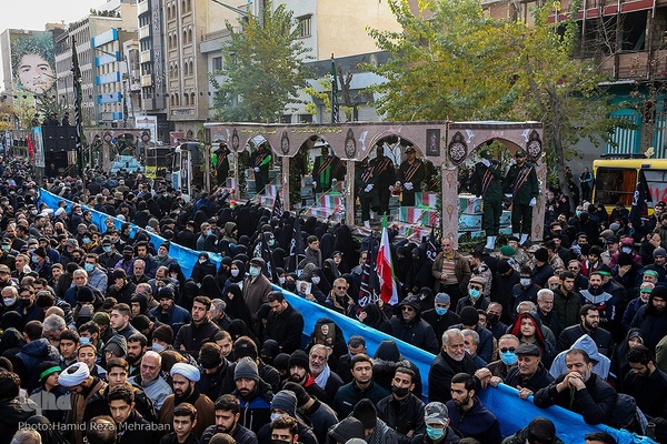 شمیم عطر یاس در تهران وزیدن گرفت