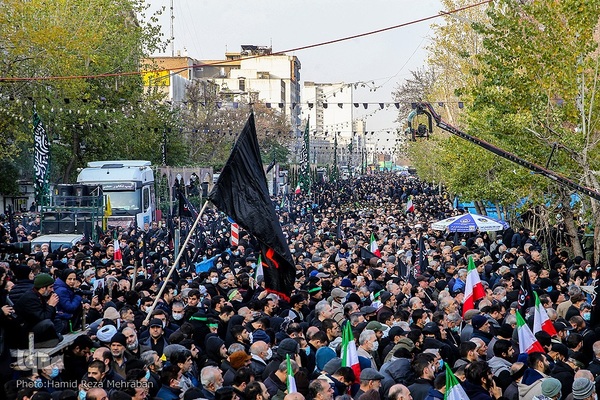 شمیم عطر یاس در تهران وزیدن گرفت