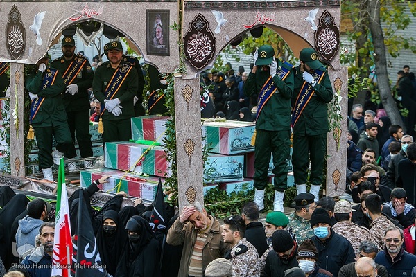 شمیم عطر یاس در تهران وزیدن گرفت