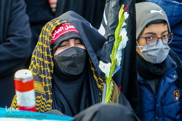 شمیم عطر یاس در تهران وزیدن گرفت