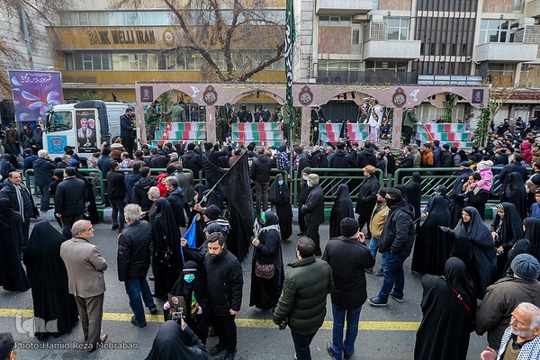 شمیم عطر یاس در تهران وزیدن گرفت