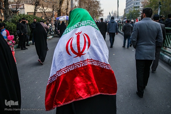 شمیم عطر یاس در تهران وزیدن گرفت