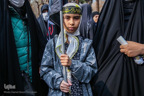 شمیم عطر یاس در تهران وزیدن گرفت