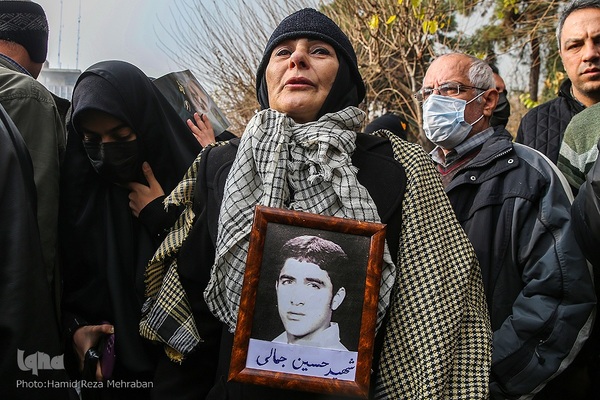 شمیم عطر یاس در تهران وزیدن گرفت