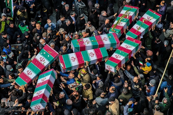 تشییع آلاله‌های گمنام در معراج الشهدای تهران