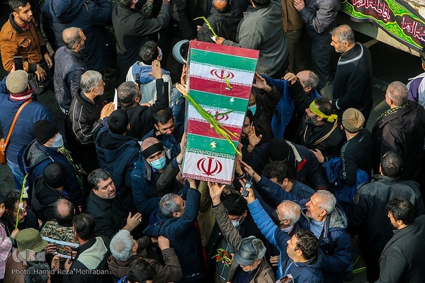 تشییع آلاله‌های گمنام در معراج الشهدای تهران