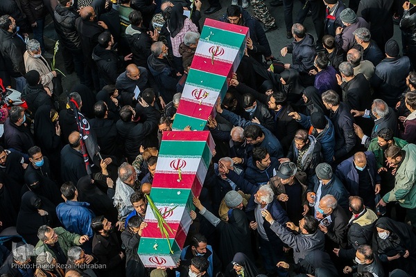 تشییع آلاله‌های گمنام در معراج الشهدای تهران