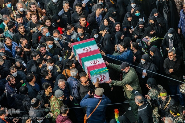 تشییع آلاله‌های گمنام در معراج الشهدای تهران