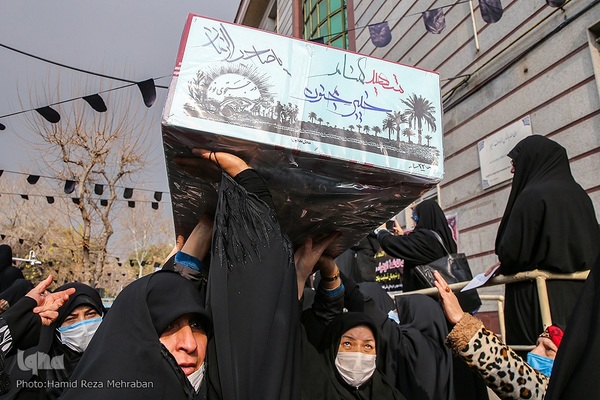 تشییع آلاله‌های گمنام در معراج الشهدای تهران