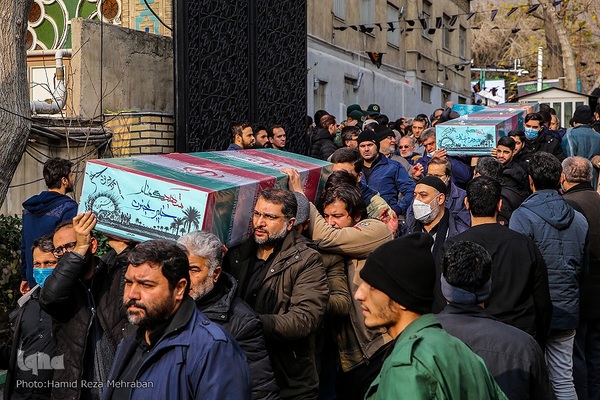 تشییع آلاله‌های گمنام در معراج الشهدای تهران