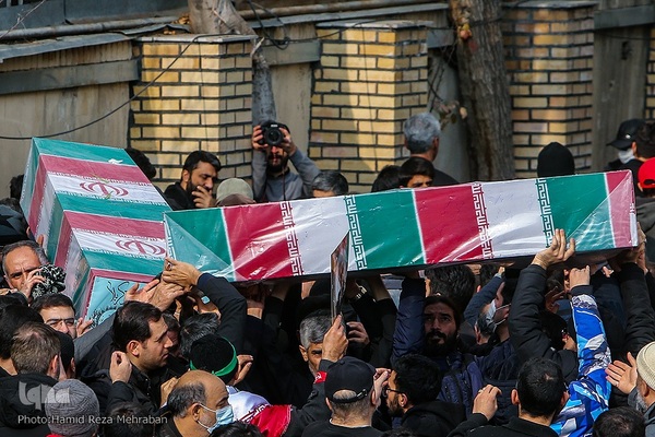 تشییع آلاله‌های گمنام در معراج الشهدای تهران