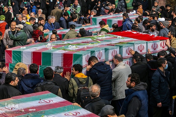 تشییع آلاله‌های گمنام در معراج الشهدای تهران