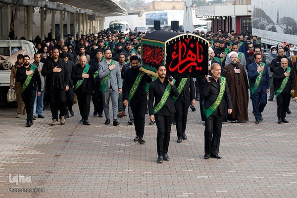 آیین سوگواری و تشییع نمادین پیکر حضرت زهرا (س) در شهر سامرا عراق