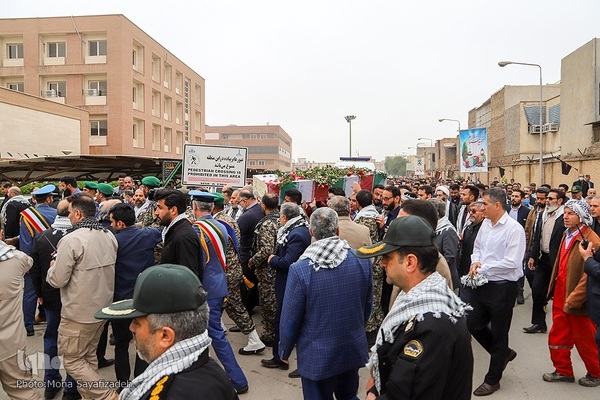 تشییع شهید گمنام در شرکت ملی حفاری