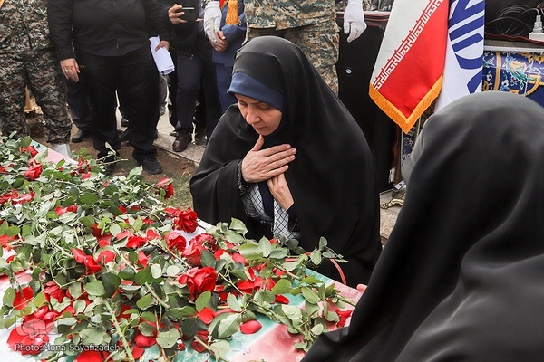 تشییع شهید گمنام در شرکت ملی حفاری