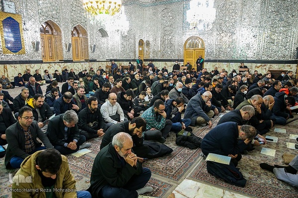 غبار‌روبی مضجع مطهر حضرت عبدالعظیم حسنی(ع)