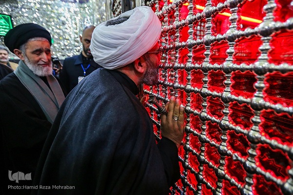 غبار‌روبی مضجع مطهر حضرت عبدالعظیم حسنی(ع)