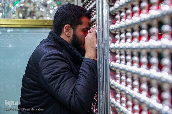 غبار‌روبی مضجع مطهر حضرت عبدالعظیم حسنی(ع)