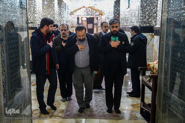 غبار‌روبی مضجع مطهر حضرت عبدالعظیم حسنی(ع)