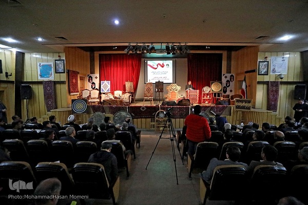 رونمایی از قالیچه اصیل ملایر با حضور وزير میراث فرهنگی، گردشگری و صنایع دستی‎‎