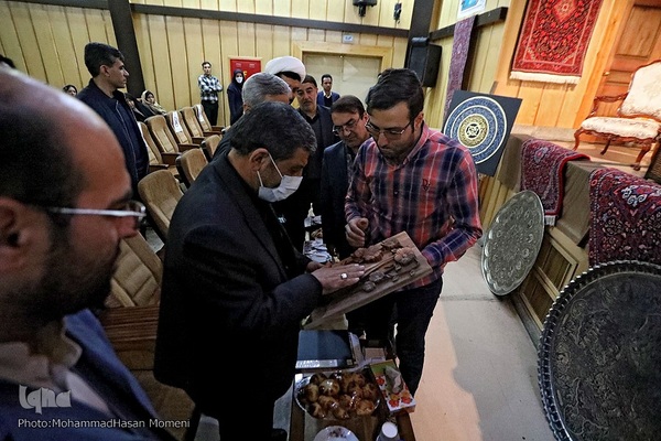 رونمایی از قالیچه اصیل ملایر با حضور وزير میراث فرهنگی، گردشگری و صنایع دستی‎‎