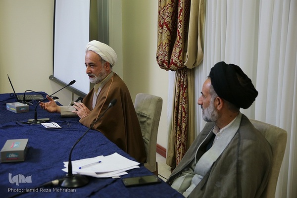 کمسیون‌های بزرگداشت علامه مصباح یزدی(ره)