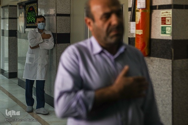 آیین وداع با پیکر شهید دفاع مقدس در بیمارستان نجمیه