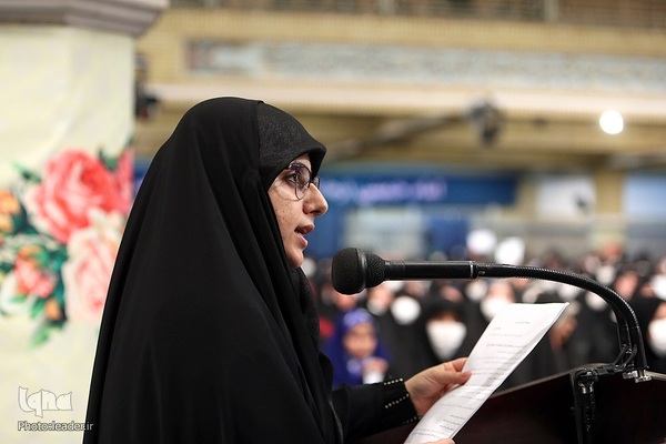 دیدار جمعی از بانوان فرهیخته کشور با رهبر انقلاب اسلامی