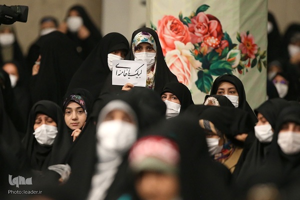 دیدار جمعی از بانوان فرهیخته کشور با رهبر انقلاب اسلامی