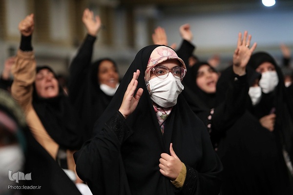 دیدار جمعی از بانوان فرهیخته کشور با رهبر انقلاب اسلامی