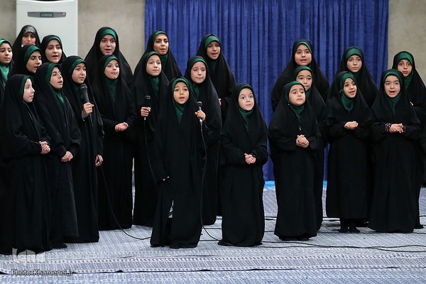 دیدار جمعی از بانوان فرهیخته کشور با رهبر انقلاب اسلامی