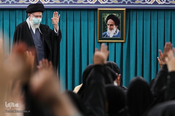 دیدار جمعی از بانوان فرهیخته کشور با رهبر انقلاب اسلامی