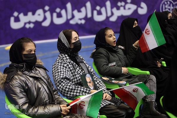 اجتماع بزرگ «دختران حاج قاسم» در ورزشگاه ۱۲ هزار نفری آزادی