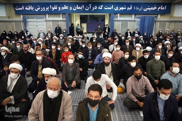 دیدار جمعی از مردم قم با رهبر معظم انقلاب