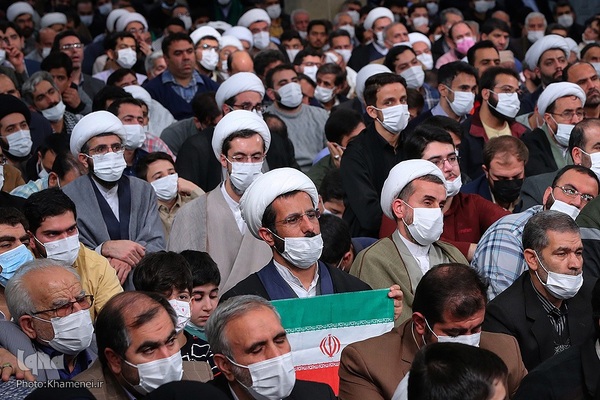 دیدار جمعی از مردم قم با رهبر معظم انقلاب