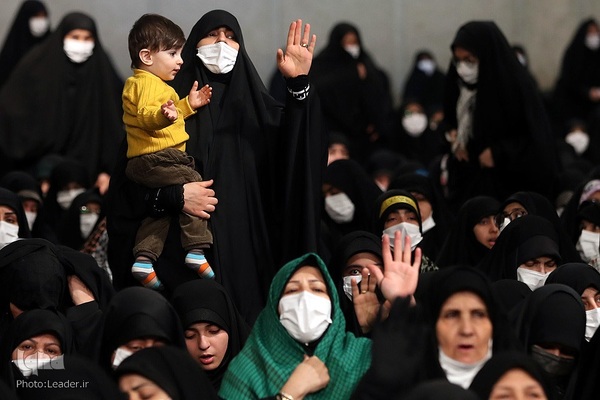 دیدار جمعی از مردم قم با رهبر معظم انقلاب