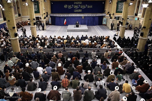 دیدار جمعی از مردم قم با رهبر معظم انقلاب