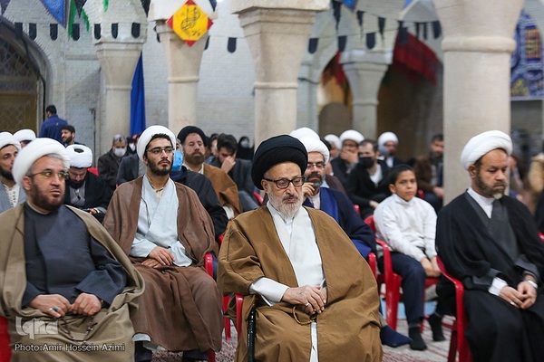 تجمع طلاب حوزه علمیه شیراز در محکومیت اهانت به ساحت مقدس پیامبر اعظم