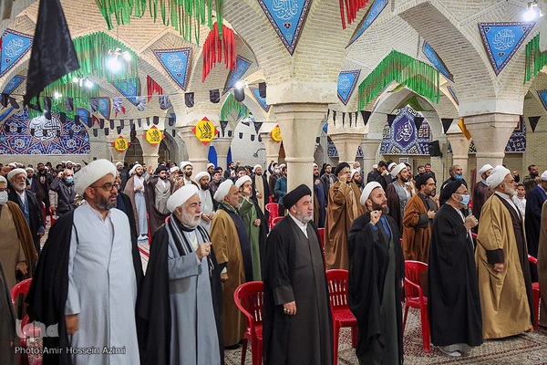 تجمع طلاب حوزه علمیه شیراز در محکومیت اهانت به ساحت مقدس پیامبر اعظم