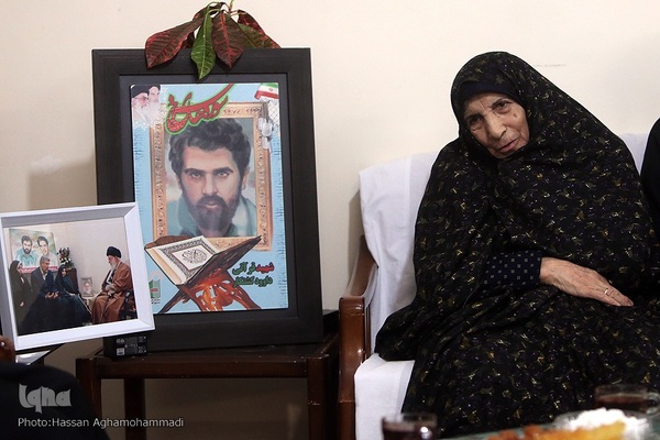مادر شهیدان داود و مجید کشتکار سهی