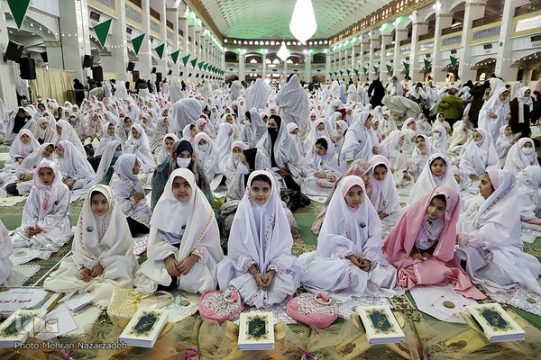 جشن شکوفایی (تکلیف) دانش آموزان دختر تبریز