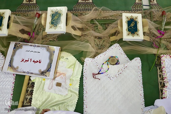 جشن شکوفایی (تکلیف) دانش آموزان دختر تبریز