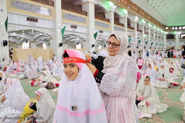 جشن شکوفایی (تکلیف) دانش آموزان دختر تبریز