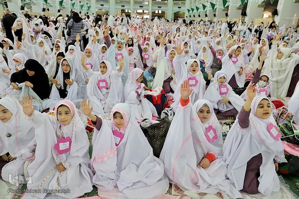 جشن شکوفایی (تکلیف) دانش آموزان دختر تبریز