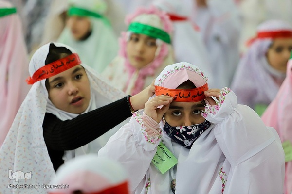 جشن شکوفایی (تکلیف) دانش آموزان دختر تبریز